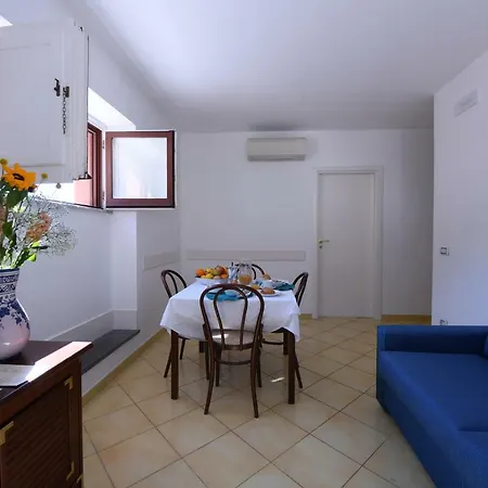 Amalfitano Apartment *